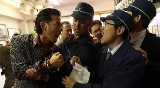 情色大师拍黑帮犯罪片，画面太美少儿不宜