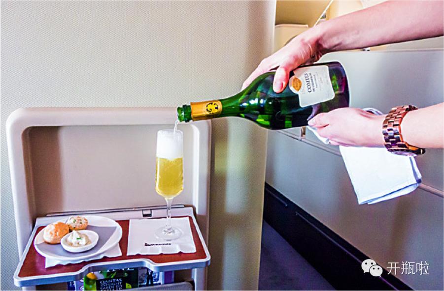 飞机延误不回家的理由,飞机延误真是一种折磨