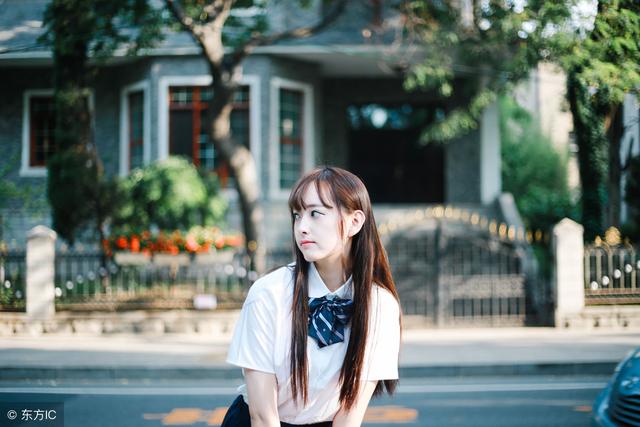 小说：14亿大国成足球弱旅，天才外卖小哥决心引领国足重回世界杯