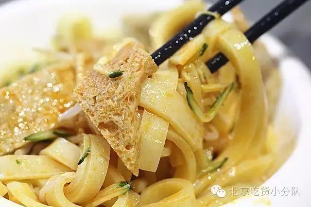 这道菜一上桌就勾起人动筷的欲望,这道菜只用两分钟就能学会