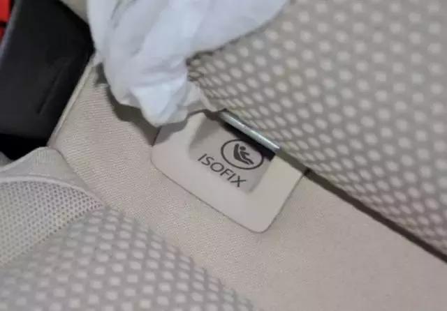 安全座椅接口是一样大吗,安全座椅的接口是通用的吗