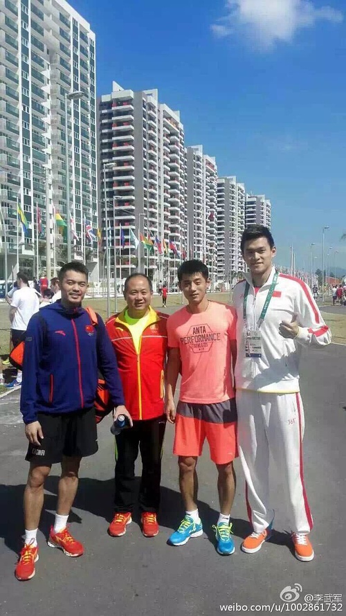 张继科时尚健康,张继科的四种穿搭