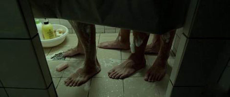 内涵段子：这个时候你敢捡香皂吗？