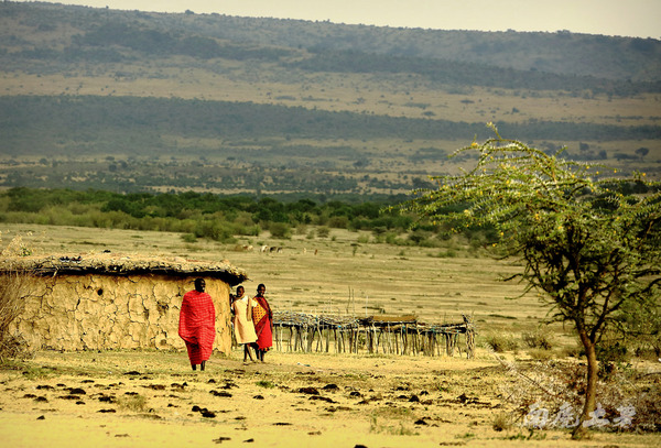 爱玩漂浮的马赛人