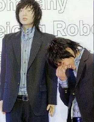 明星蜡像参差不齐,有的宛如双胞胎,有的像*气娃充**娃还是爆款!