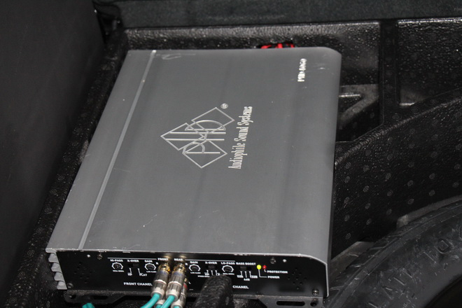 金湾区福特翼虎汽车音响改装,深圳汽车音响改装罗湖