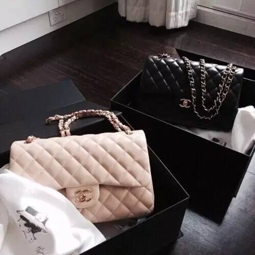 套娃chanel (chanel度假系列呼啦圈包)