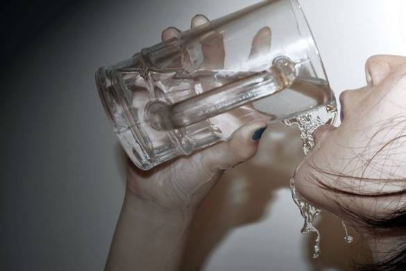 人体内藏着9种“救命水”，千万别让它们干涸