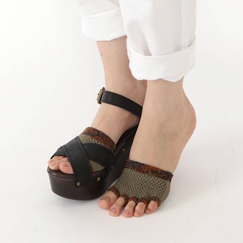 日本樱花妹的心机好物,樱花妹都穿什么袜子