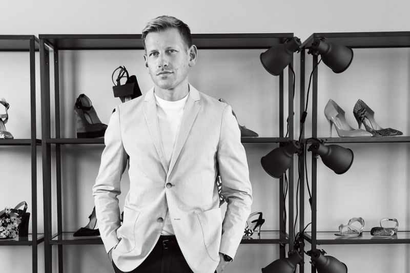 今日消费资讯：成都仁恒置地六周年、《太阳的后裔》成为首尔国际电视节大赢家