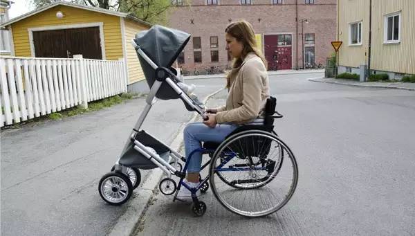 极客爸爸给婴儿车装上了125CC的摩托车发动机 边参赛奥运边“遛”小孩？｜905出行设计师