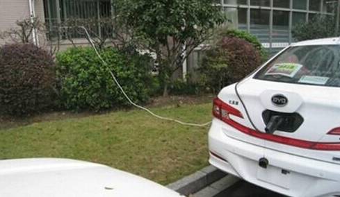 调查丨飞线一族的“百味”充电生活