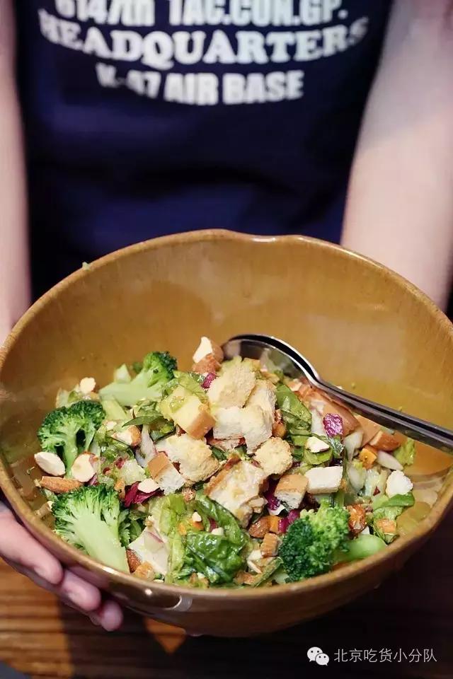 这么“村”的店，居然敢开在三里屯……