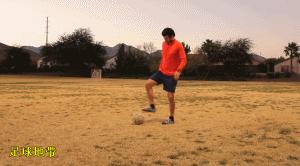 足球边线过人技巧,零基础怎么学会足球拉球