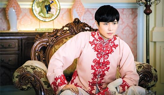 张艺兴老九门穿的衣服,张艺兴扮演的二爷是怎样的人