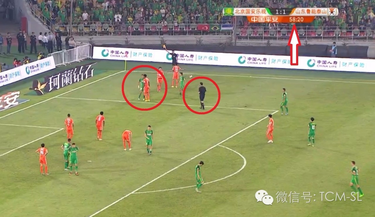 主裁判怎么和球员沟通,球员冲突裁判为什么不会阻止