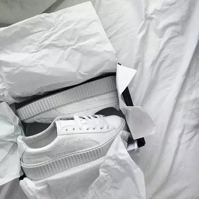 宋佳刘雯同款拖鞋,刘雯袁姗姗张雨绮