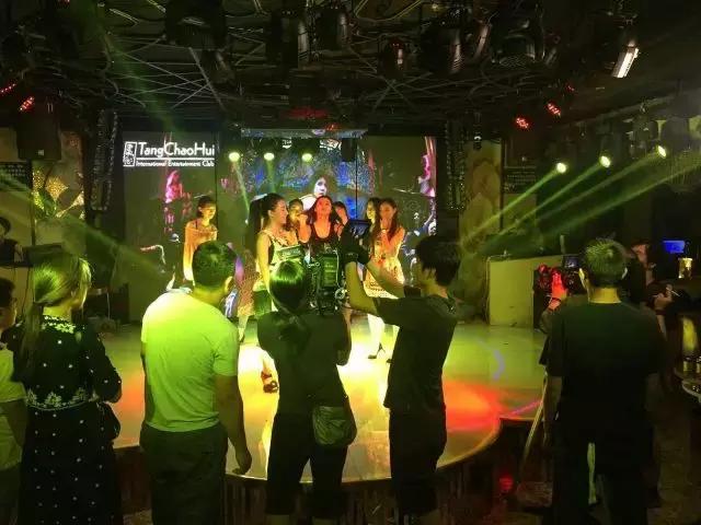 网购女友脱单,穷屌丝网购女友