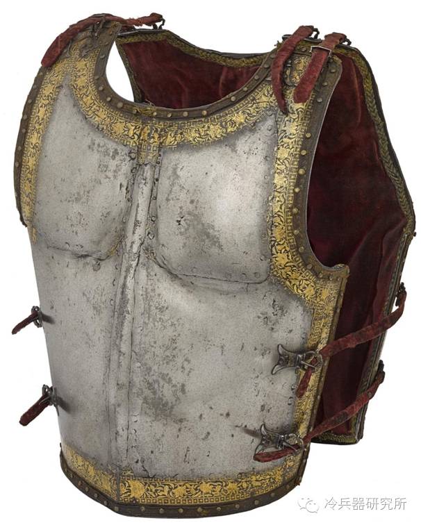 竟然有奶头和肚脐！源自古希腊的肌肉甲