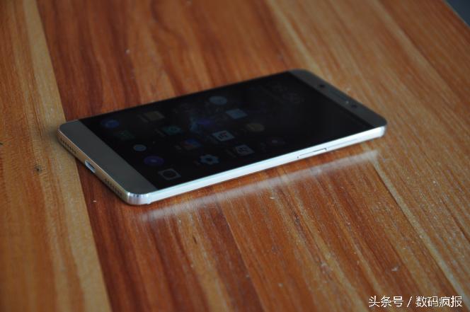 性价比最高的真我手机,乐pro3发布会