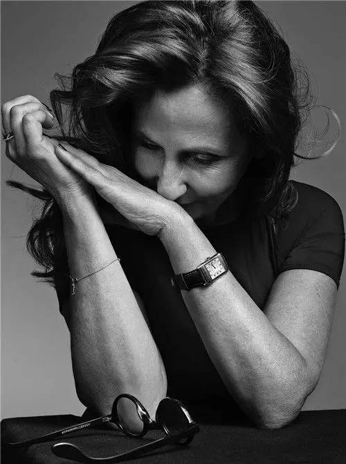 时尚周报丨海蓝之谜正式进军彩妆业,爱马仕推出自主清洗店