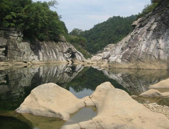 大别山中大金寨，这23个乡镇貌美如花，十一你不来？