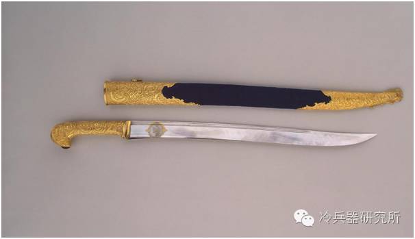 平刃而进，可割敌首：奥斯曼亚塔安腰刀