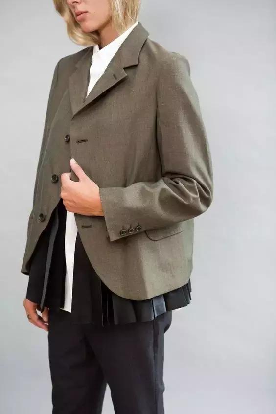 解构主义设计师川久保玲,川久保玲解构主义