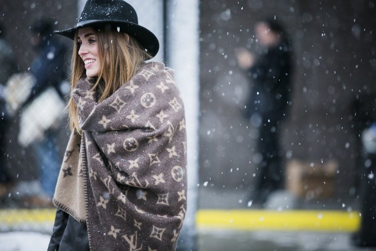 秋天如何搭配大披肩,秋季时尚大气披肩