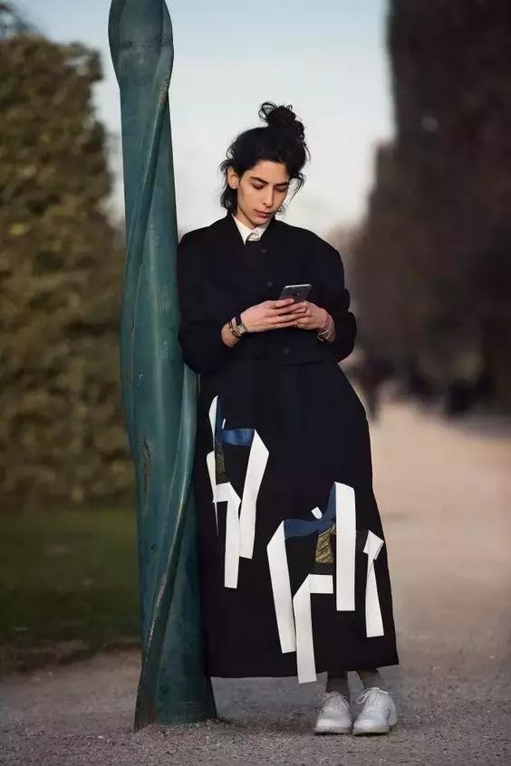 解构主义设计师川久保玲,川久保玲解构主义