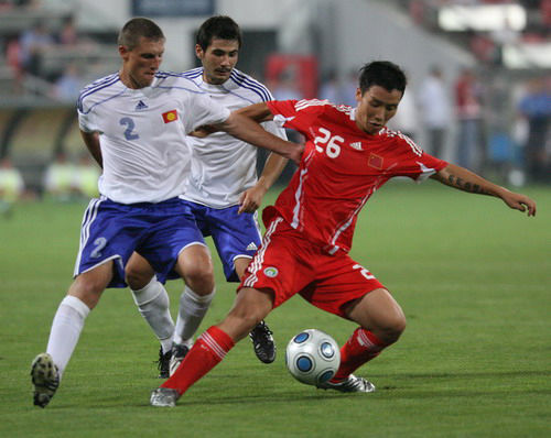 他是中国足球“遗落的珍珠”混迹中乙成扛把子冯潇霆于海想他吗