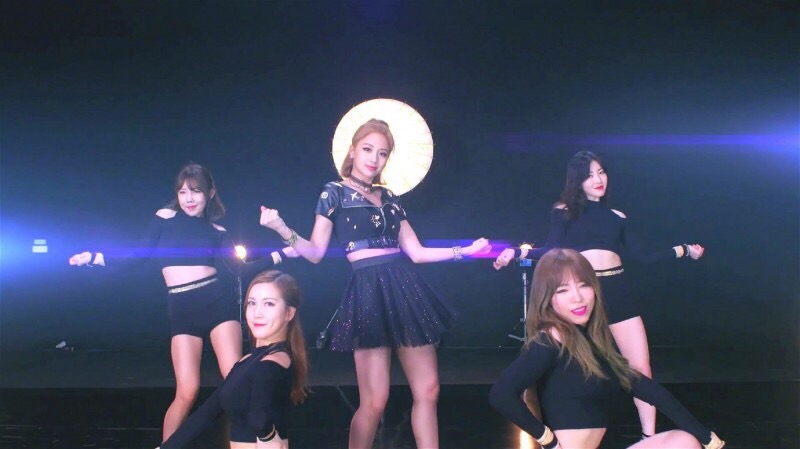 鬼鬼式鞠躬,鬼鬼90度鞠躬