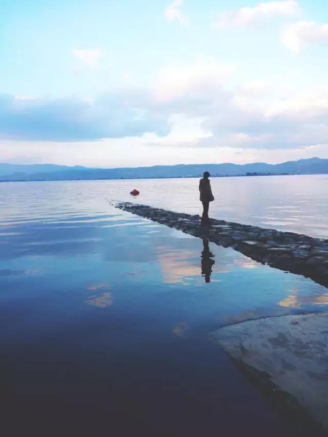 在洱海住了以后去回大理住划算吗,在洱海住酒店