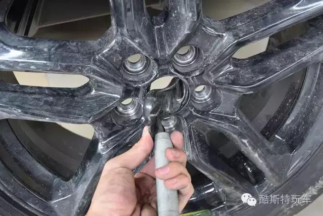 福特锐界更换什么轮胎好,福特锐界的换轮胎教程