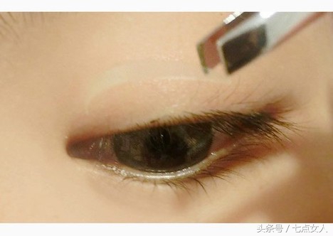 新手学化妆必备品和步骤,程十安推荐的新手化妆步骤