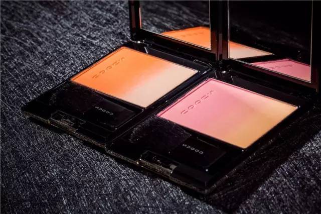 suqqu2020秋冬新品,suqqu新款黑金粉霜好用吗