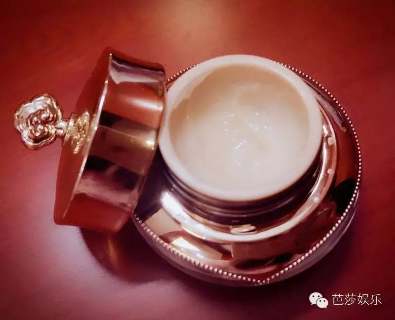 芭姐闺蜜团|300+的芭粉告诉你黑眼圈、浮肿有细纹到底该怎么伺候！