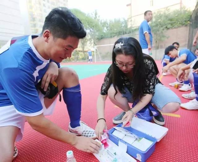 奔跑吧兄弟抬人头,奔跑吧兄弟老邓头