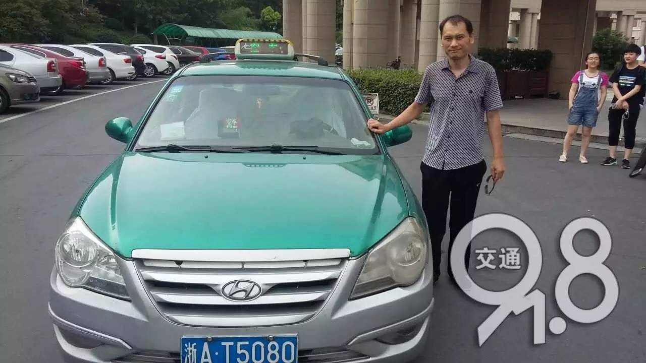 1岁孩子眼睛角皮刮破了,2岁宝宝眼睛旁边划破了会留疤吗