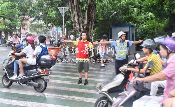 车水马龙中“眼观六路”