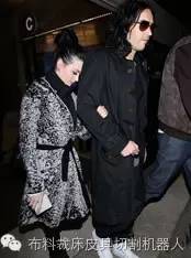 橙色风衣外套女中长款如何搭配,橄榄绿风衣搭配什么颜色的风衣