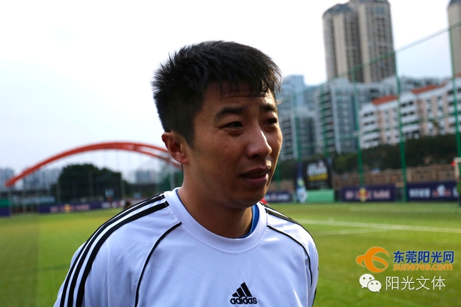 最高热情战胜最低气温红牛“贺岁杯”足球赛好疯狂