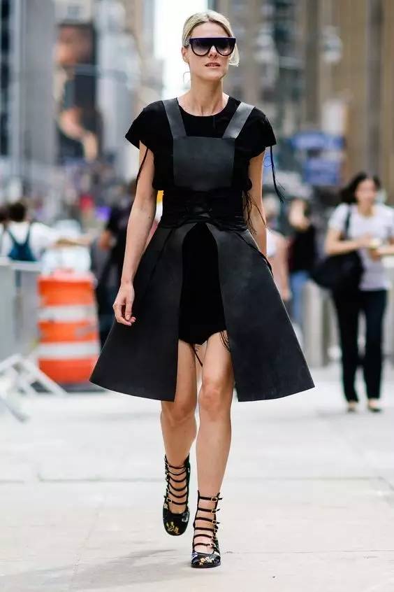 秋季不换装?夏季单品叠穿的秘密法则