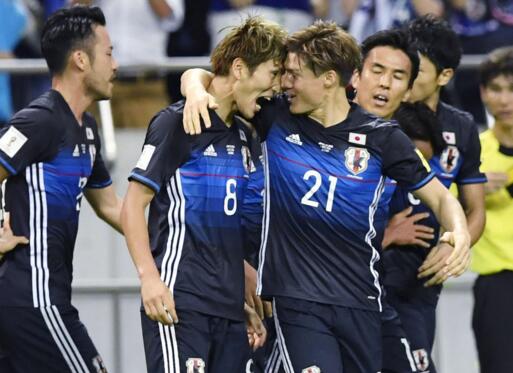 2019国足亚洲杯对阵伊朗全场比赛,早报国足0-2阿曼结束12强赛征程