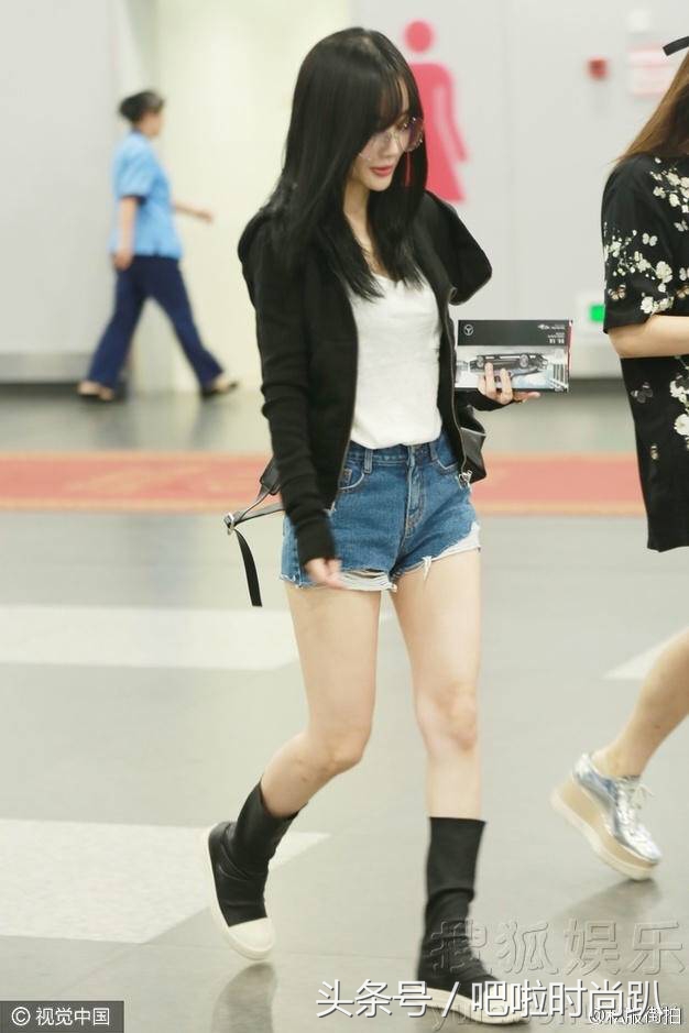 一双万元靴，小个子王子文穿上美翻天，172的沈梦辰竟然勒大腿