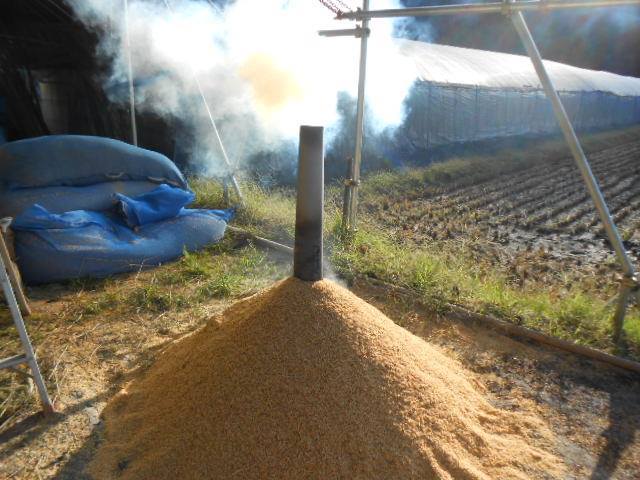 用秸秆生物炭有什么优势,秸秆生物炭就是秸秆灰吗