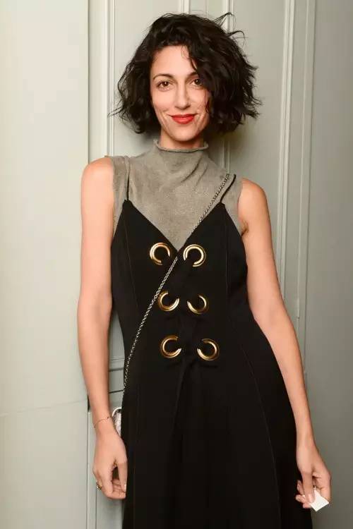 秋季不换装?夏季单品叠穿的秘密法则