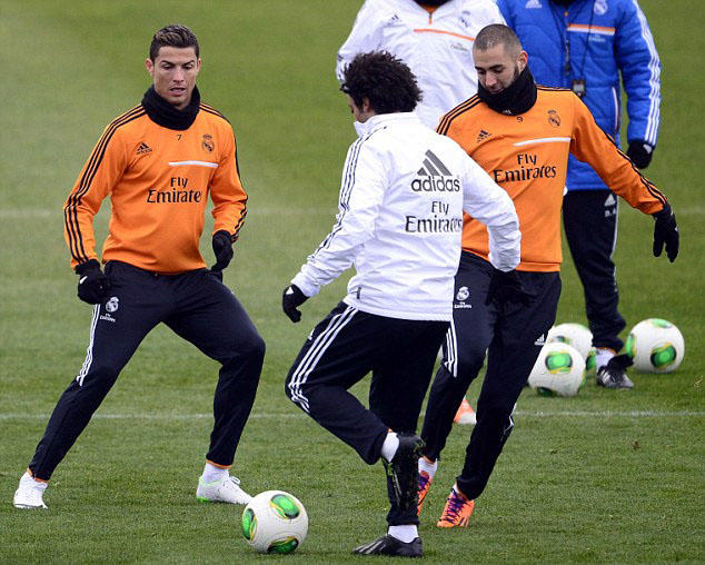 足球狗保暖吗,足球初学者的注意事项