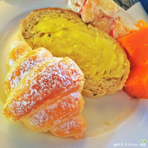 泡在三亚，一家度假酒店足以