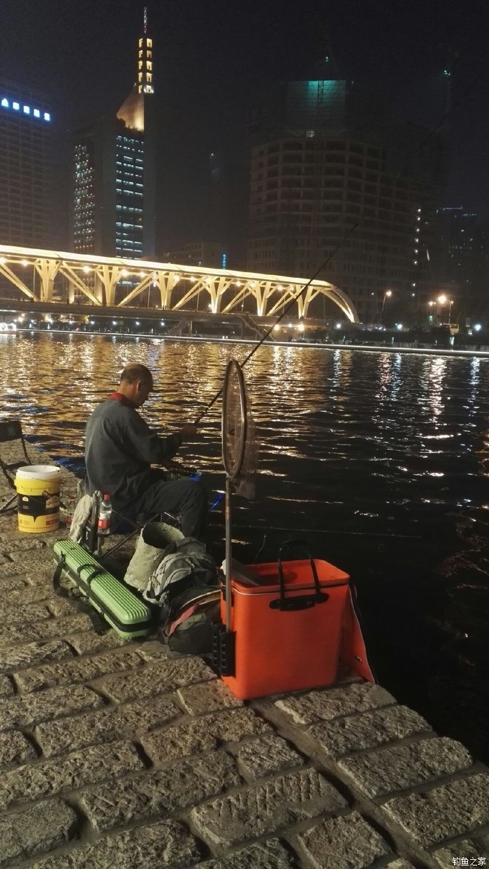 大连钓黑鱼用什么饵料最好,天津海河怎么钓大黑鱼